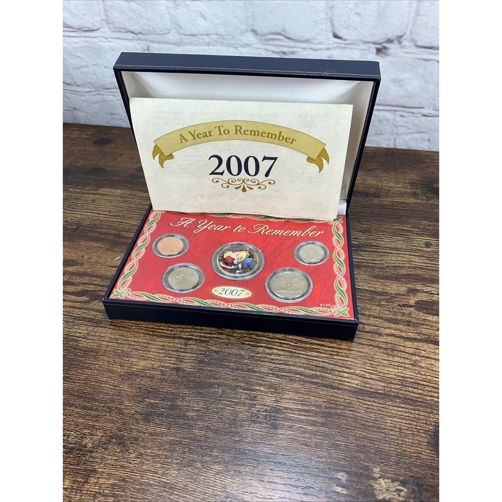 2007 A Year to Remember Coins with Santa w/authenticity certificate